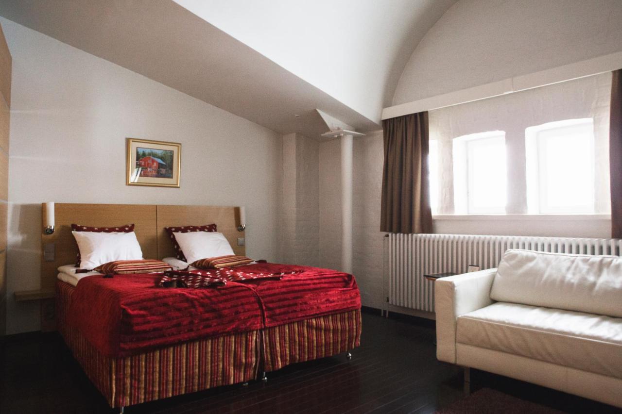 Hotel Epoque & Apartments Jakobstad Exterior photo